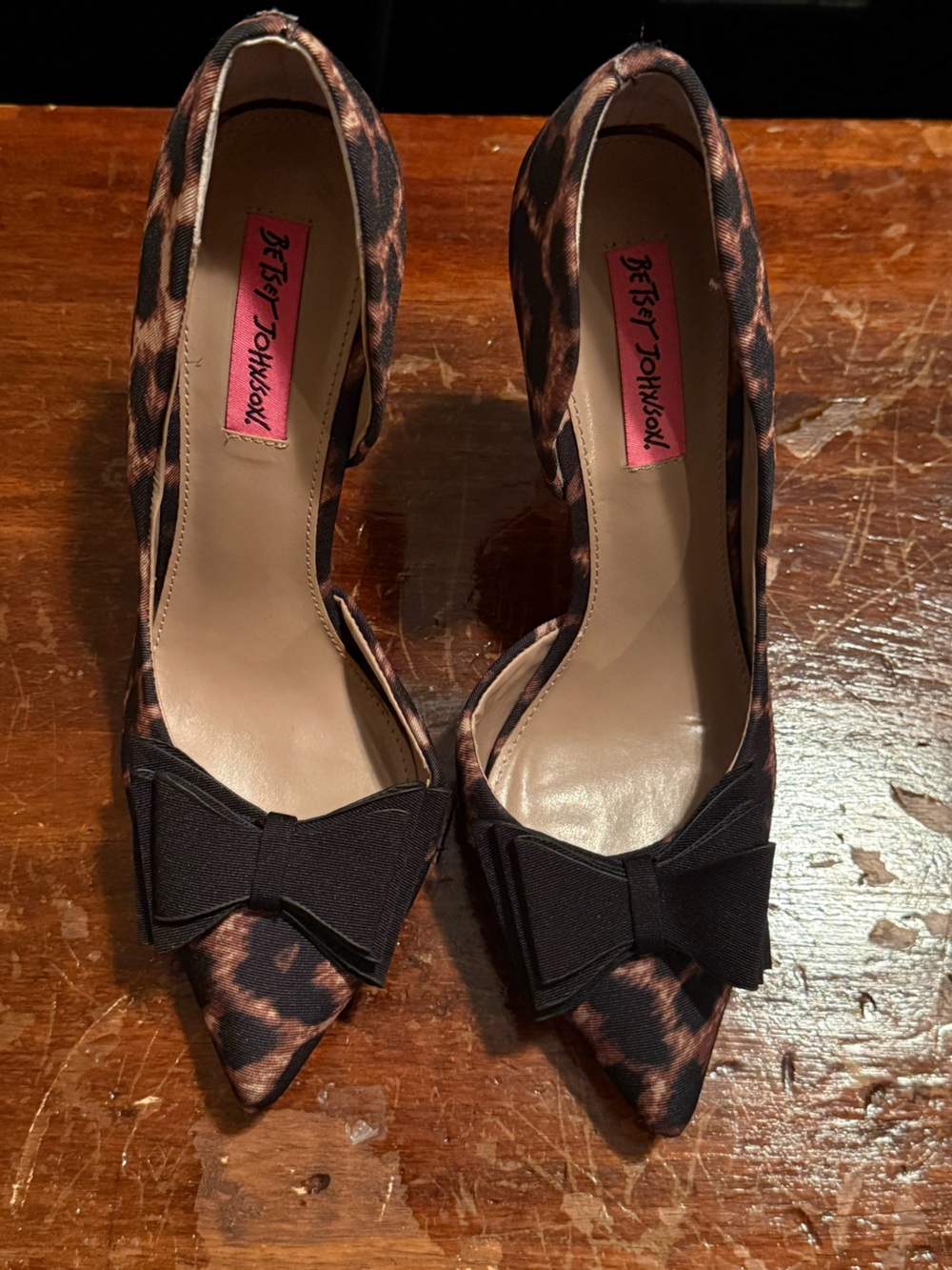 Betsey Johnson Leopard Print Bow Stiletto Heels | Size 8.5M |